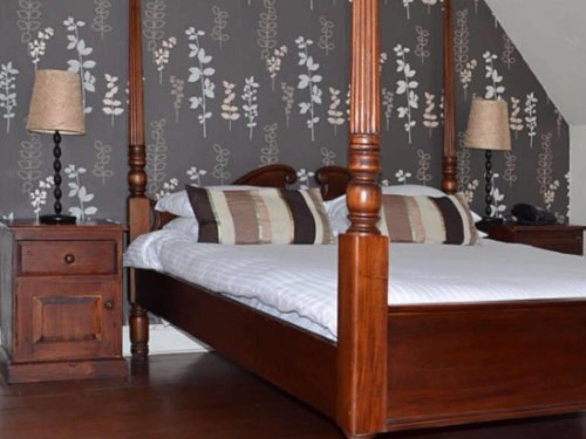 Celentano'S Restaurant With Rooms Glasgow Eksteriør billede