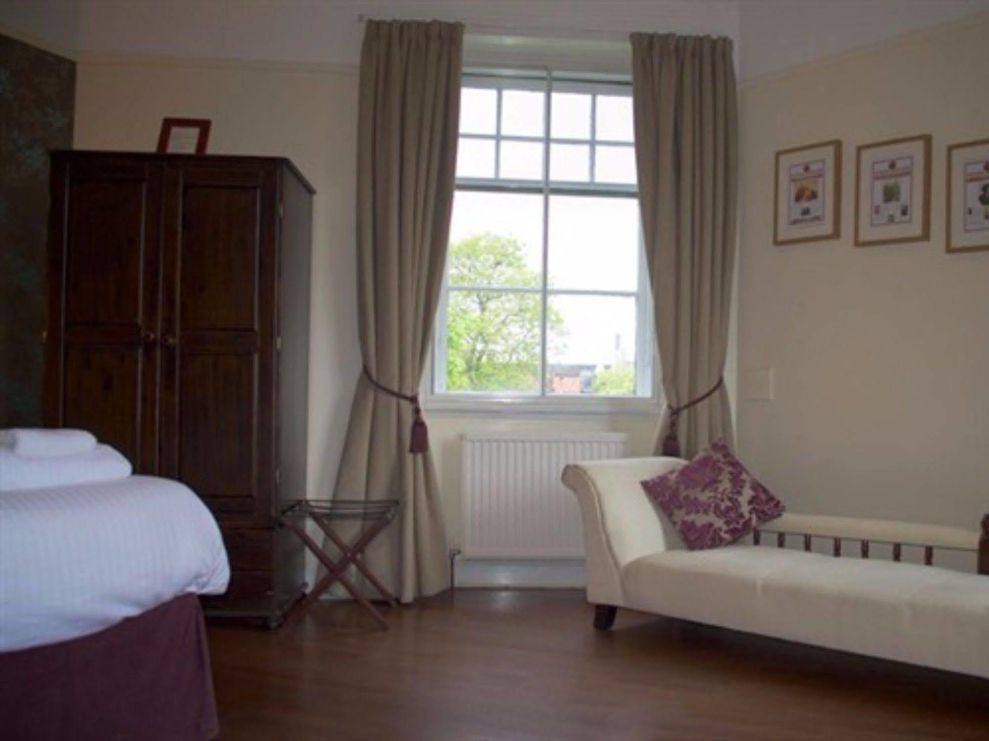 Celentano'S Restaurant With Rooms Glasgow Eksteriør billede